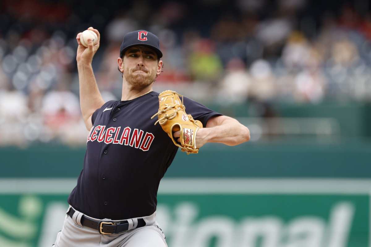 Shane Bieber Apr 16 2023